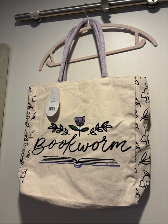 Handbags - New Bookworm Canvas Tote Bag 📕 🐛